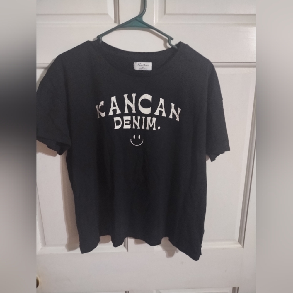 Kancan jeans graphic print semi cropped tee sz XL